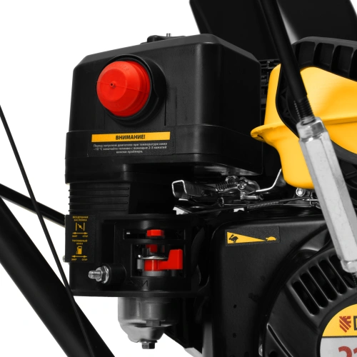 Бензиновая снегоуборочная машина SBM 610, 212 cc, ручной старт, фара Denzel по ценам производителя в Краснодаре с доставкой по всей России