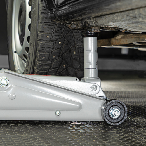 Домкрат гидравлический подкатной, 3 т, высота подъема 150-530 мм Matrix по ценам производителя в Краснодаре с доставкой по всей России