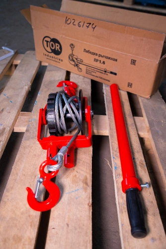 Лебедка ручная TOR ЛР-1,6 3 м по ценам производителя в Краснодаре с доставкой по всей России