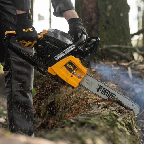 Пила цепная бензиновая DGS-4516, шина 40 см, 45 см3, 3 л.с, шаг 3/8, паз 1.3 мм, 57 звеньев Denzel по ценам производителя в Краснодаре с доставкой по всей России