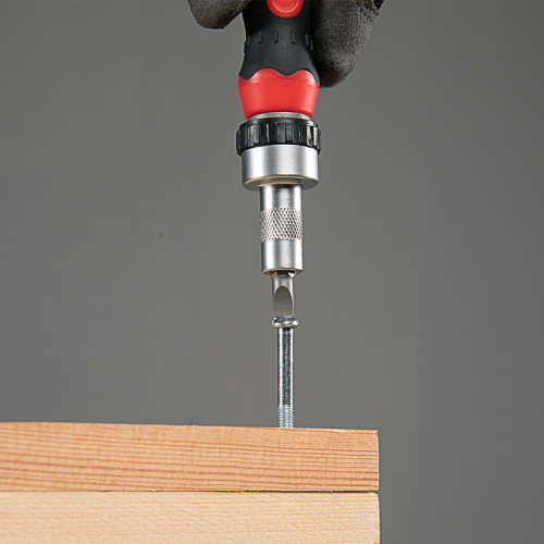 Отвертка реверсивная с набором бит и насадок торцевых, CrV, 1/4, 16 шт Matrix по ценам производителя в Краснодаре с доставкой по всей России