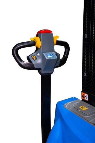 Штабелер самоходный 1,5 т 2,5 м TOR WS15H-2500SC PRO 24/85 В/Ач контр. скорости подъема по ценам производителя в Краснодаре с доставкой по всей России