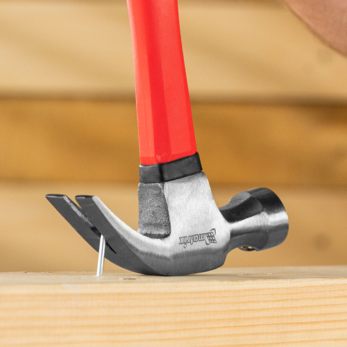 Молоток-гвоздодер optimal, 450 г, боек c магнитом, фибергласовая обрезиненная рукоятка Matrix по ценам производителя в Краснодаре с доставкой по всей России