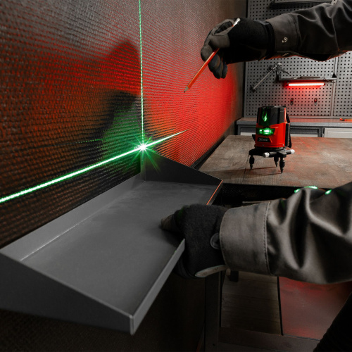 Лазерный уровень CRX-30G, 30 м, зеленый луч, батарейки, резьба 5/8" MTX по ценам производителя в Краснодаре с доставкой по всей России