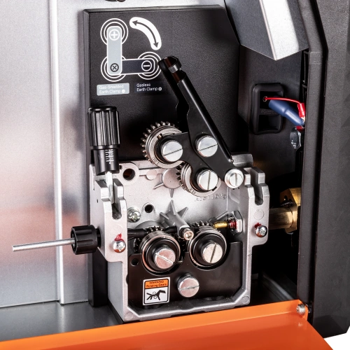 Сварочный полуавтомат SAGGIO MIG 200-S DP LCD PFC по ценам производителя в Краснодаре с доставкой по всей России