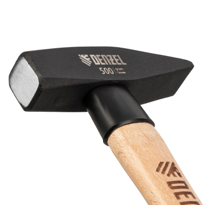 Молоток слесарный, 500 г, кованый квадратный боек, буковая рукоятка Denzel по ценам производителя в Краснодаре с доставкой по всей России