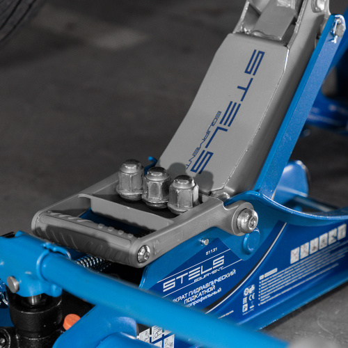 Домкрат гидравлический подкатной, поворотная рукоятка, 2 т, Low Profile, 100-350 мм Stels по ценам производителя в Краснодаре с доставкой по всей России