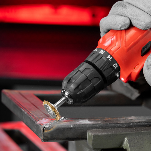 Щетка для дрели, 30 мм, плоская со шпилькой, латунированная витая проволока Matrix по ценам производителя в Краснодаре с доставкой по всей России