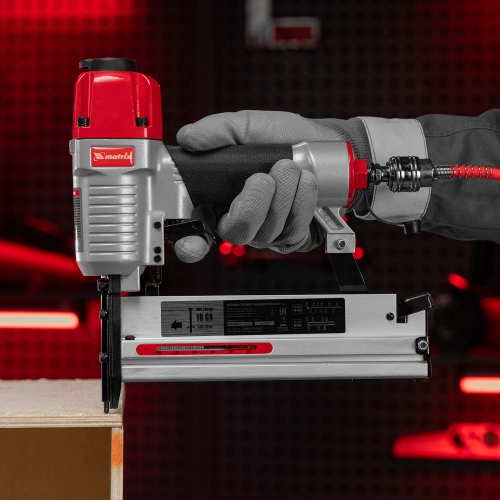 Нейлер-степлер пневматический 2 в 1, с регулировкой глубины забивания, гвозди 18GA, скобы 18GA Matrix по ценам производителя в Краснодаре с доставкой по всей России