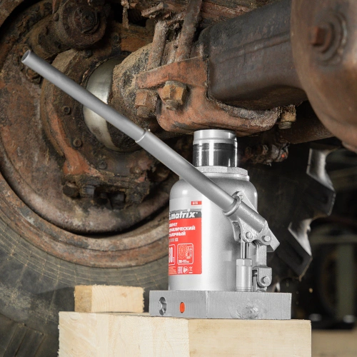 Домкрат гидравлический бутылочный, 30 т, высота подъема 260-415 мм Matrix купить в Москве с доставкой по всей России | ProtosMarket.ru