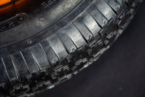 Колесо пневматическое резиновое 387 мм 4.00-8 (подшипник 12 мм) по ценам производителя в Краснодаре с доставкой по всей России