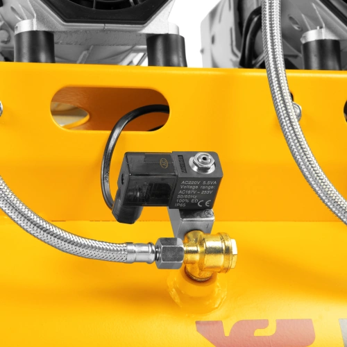 Компрессор безмасляный, малошумный DLS 1800/100,1800 Вт, 3x600, 100 л, 345 л/мин Denzel по ценам производителя в Краснодаре с доставкой по всей России