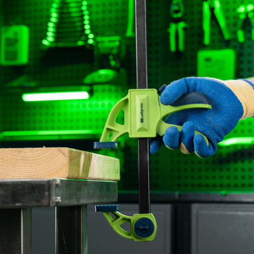 Струбцина F-образная, быстрозажимная, 900 х 70 х 1130 мм, пластиковый корпус, фиксатор, двухкомпонентная рукоятка Сибртех по ценам производителя в Краснодаре с доставкой по всей России