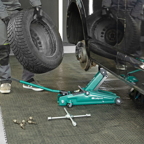 Домкрат гидравлический подкатной, 3 т, 135-400 мм Сибртех по ценам производителя в Краснодаре с доставкой по всей России