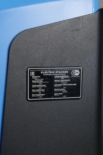 Штабелер самоходный 1,5 т 3,0 м TOR WS15H-3000SC PRO 24/85 В/Ач контр. скорости подъема по ценам производителя в Краснодаре с доставкой по всей России