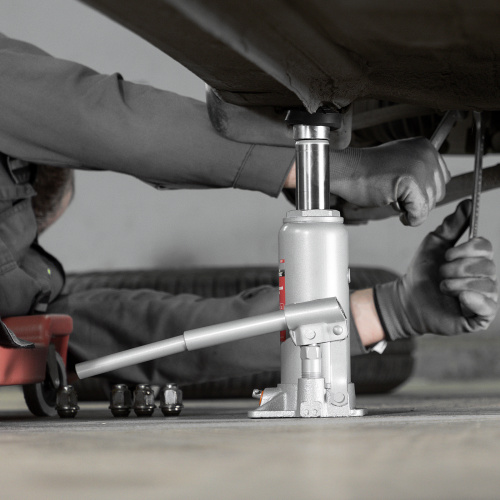 Домкрат гидравлический бутылочный, 6 т, h подъема 216-413 мм, в пластиковом кейсе Matrix по ценам производителя в Краснодаре с доставкой по всей России