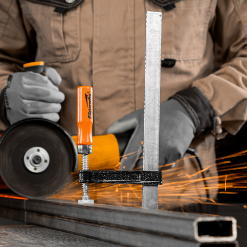 Струбцина F-образная, 300 х 80 мм Sparta по ценам производителя в Краснодаре с доставкой по всей России