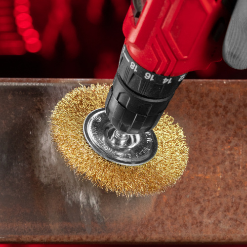 Щетка для дрели 100 мм, плоская со шпилькой, латунированная витая проволока Matrix по ценам производителя в Краснодаре с доставкой по всей России