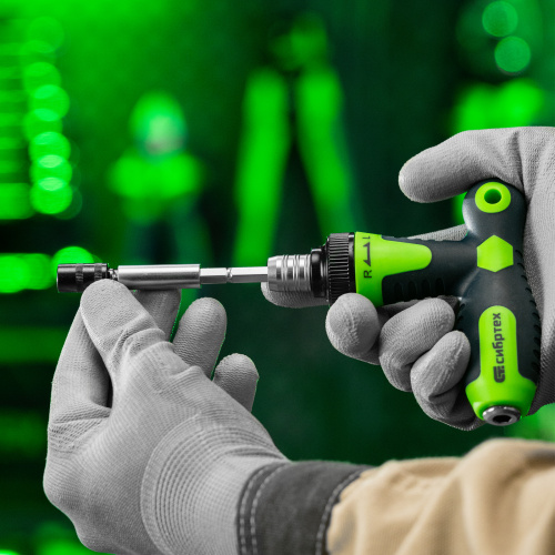 Отвертка Т-образная реверсивная с набором бит, торцевых головок, 33 предмета, CrV Сибртех по ценам производителя в Краснодаре с доставкой по всей России