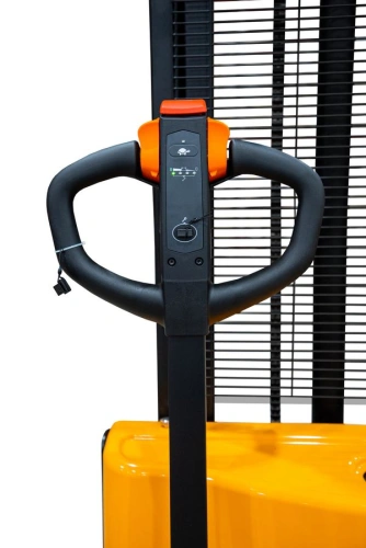 Штабелер самоходный 1,2 т 3,0 м TOR CQDA1230-EL 24/65 В/Ач (сопровождаемый) по ценам производителя в Краснодаре с доставкой по всей России