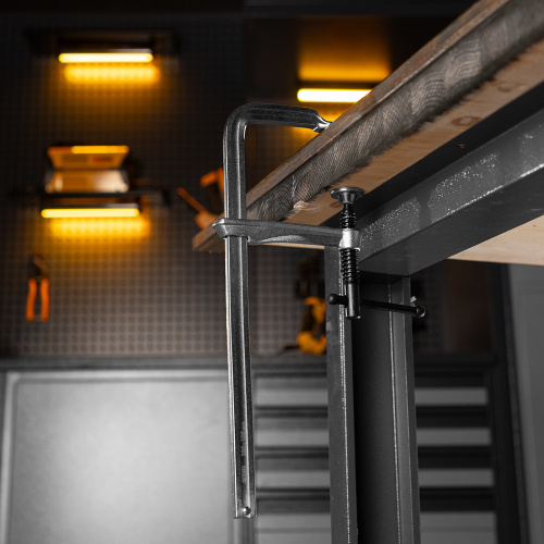 Струбцина F-образная, 120x300мм, кованая Denzel по ценам производителя в Краснодаре с доставкой по всей России