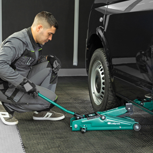 Домкрат гидравлический подкатной, 3 т, 135-400 мм Сибртех по ценам производителя в Краснодаре с доставкой по всей России