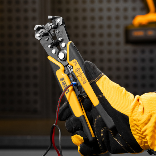 Щипцы для зачистки электропроводов 0,2-6 мм², функция обрезания проводов Denzel по ценам производителя в Краснодаре с доставкой по всей России