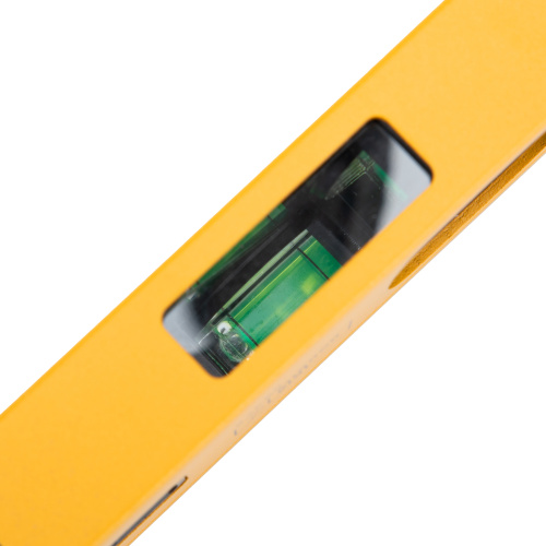 Уровень алюминиевый, магнит., фрезерованный, 3 глазка (1 зеркал.) 0,5 мм/м, 400 мм Denzel по ценам производителя в Краснодаре с доставкой по всей России