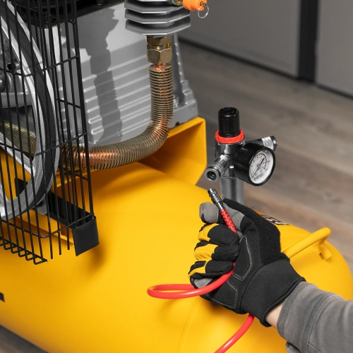 Компрессор воздушный, ременный привод BCI4000-T/100, 4.0 кВт, 100 литров, 690 л/мин Denzel по ценам производителя в Краснодаре с доставкой по всей России