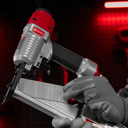 Нейлер-степлер пневматический 2 в 1, с регулировкой глубины забивания, гвозди 18GA, скобы 18GA Matrix по ценам производителя в Краснодаре с доставкой по всей России