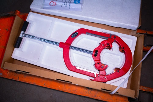 Труборез с хомутной защелкой TOR GH8S для стальных труб 6"- 8" по ценам производителя в Краснодаре с доставкой по всей России