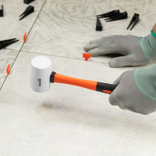 Киянка резиновая, 225 г, белая резина, фибергласовая рукоятка Sparta по ценам производителя в Краснодаре с доставкой по всей России