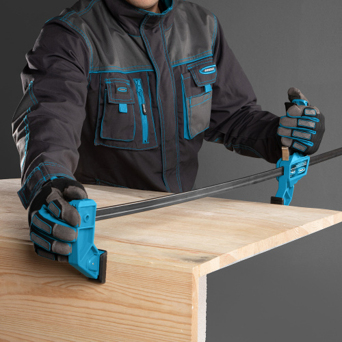 Струбцина реечная, быстрозажимная, пистолетного типа, пошаговый механизм, пластиковый корпус, 900 мм Gross по ценам производителя в Краснодаре с доставкой по всей России