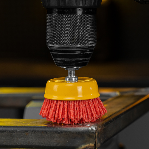 Щетка для дрели, 65 мм, Чашка, со шпилькой, нейлоновая щетина Denzel по ценам производителя в Краснодаре с доставкой по всей России