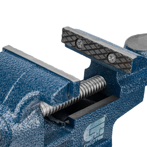 Тиски слесарные, настольные, поворотные, ширина рабочих губок 65 мм, наковальня Сибртех по ценам производителя в Краснодаре с доставкой по всей России