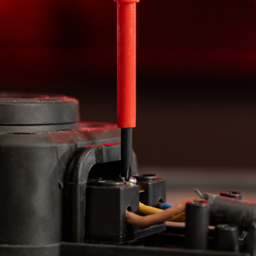 Отвертка Insulated, PH0 x 75 мм, CrMo, до 1000 В, двухкомпонентная рукоятка Matrix Professional по ценам производителя в Краснодаре с доставкой по всей России