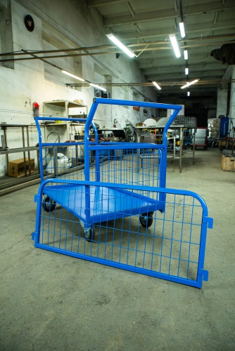 Тележка платформенная TOR ТП-3С (700х1200) с бортами из сетки и двумя ручками (колеса 160 мм) по ценам производителя в Краснодаре с доставкой по всей России