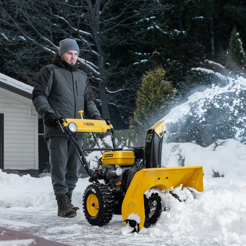 Бензиновая снегоуборочная машина SB 560 LP, 212 cc, электростартер, фара Denzel по ценам производителя в Краснодаре с доставкой по всей России