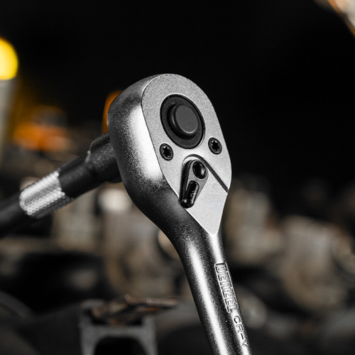 Ключ-трещотка 1/4", 90 зубьев, с быстрым сбросом, CrV Denzel по ценам производителя в Краснодаре с доставкой по всей России