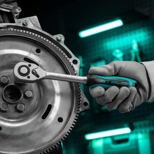 Набор торцевых головок с трещоткой, 1/2" и 1/4", 68 предметов Stels по ценам производителя в Краснодаре с доставкой по всей России