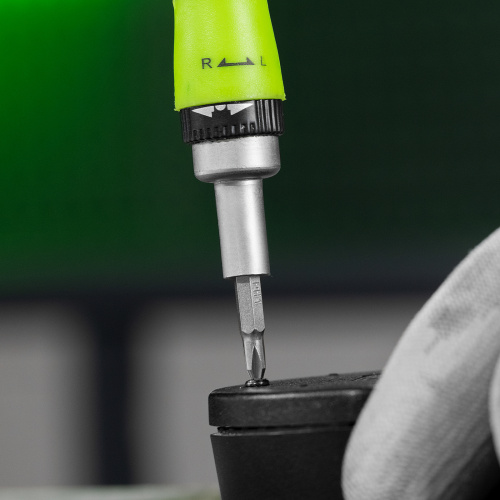 Отвертка реверсивная для точных работ с набором бит и торцевых головок, 32 предмета, CrV Сибртех по ценам производителя в Краснодаре с доставкой по всей России