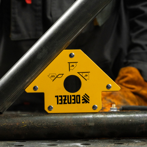 Фиксатор магнитный для сварочных работ, усилие 50 Lb Denzel по ценам производителя в Краснодаре с доставкой по всей России