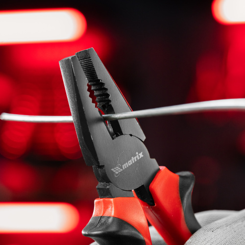 Плоскогубцы комбинированные Black Nickel, 180 мм, двухкомпонентные рукоятки Matrix по ценам производителя в Краснодаре с доставкой по всей России