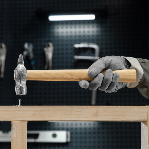 Молоток слесарный, 500 г, круглый боек, деревянная рукоятка по ценам производителя в Краснодаре с доставкой по всей России