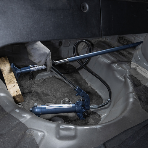 Растяжка гидравлическая, 4 т, набор из 17 предметов, 7 сменных насадок, в пластиковом кейсе Stels по ценам производителя в Краснодаре с доставкой по всей России