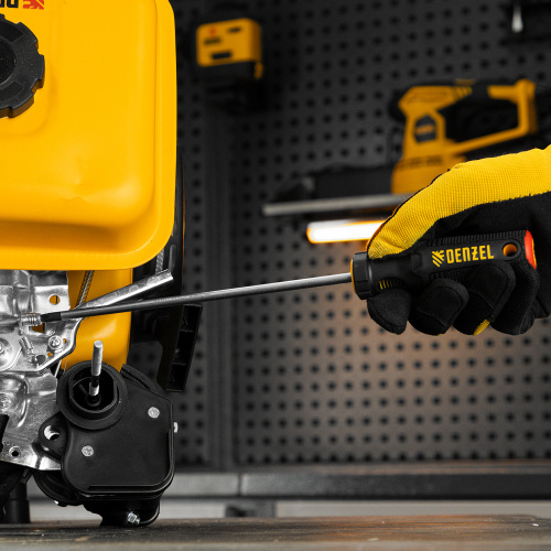 Отвертка, PH2х200 мм, S2, 3к рукоятка Denzel по ценам производителя в Краснодаре с доставкой по всей России