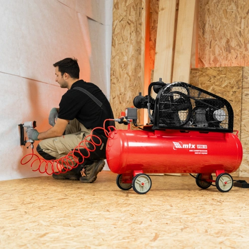 Компрессор воздушный ременный привод КР3000/100  3,0 кВт, 100 литров, 510 л/мин МТХ по ценам производителя в Краснодаре с доставкой по всей России