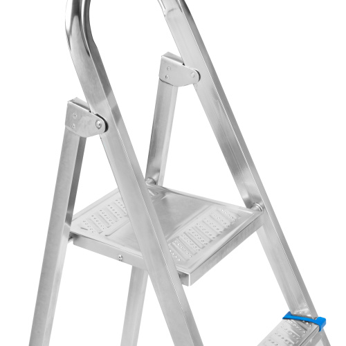 Стремянка, 4 ступени, стальная, оцинкованная Сибртех по ценам производителя в Краснодаре с доставкой по всей России