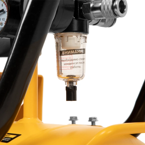 Компрессор безмасляный, малошумный DLS 3300/100, 3300 Вт,3x1100, 100 л, 570 л/мин ,блок управления Denzel по ценам производителя в Краснодаре с доставкой по всей России