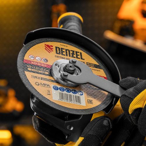 Машина шлифовальная угловая AG125-1500, 1500 Вт, 125 мм, 3000-11000 об/мин Denzel по ценам производителя в Краснодаре с доставкой по всей России